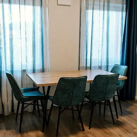 Dill Apartment *